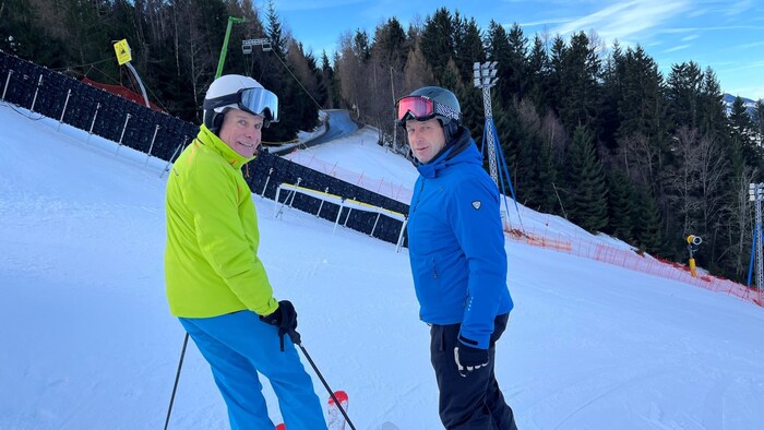 Jakob Ebner und Wolfgang Höflehner (v. l.) bereitet der Steilhang keine Sorgen: „Heuer ist die Piste sogar griffig.“ 