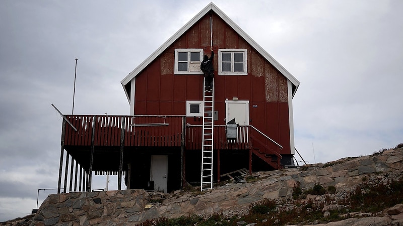 The Greenlandic government emphasizes that it does not want to be part of either the USA or Denmark. However, it is now signaling its willingness to enter into talks with Washington. (Bild: APA Österreich Bild/AFP/Olivier MORIN)