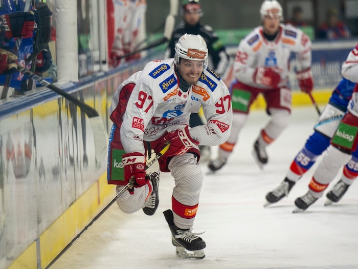 Must throw a dressing room party for his KAC colleagues: Fabian Hochegger!