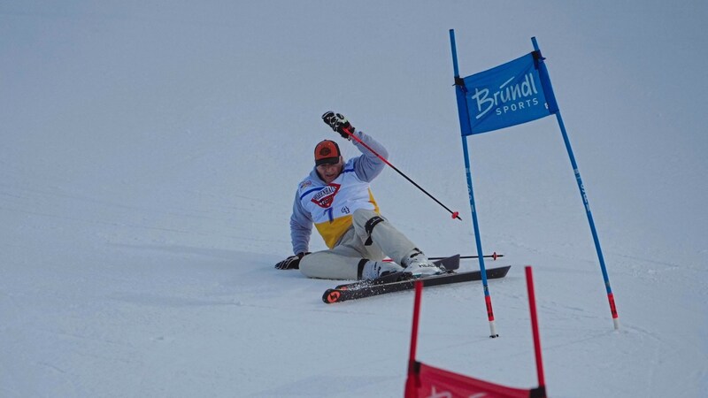 The celebrities tackled the finish slope of the Planai. (Bild: Pail Sepp/Sepp Pail)