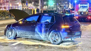 Dieser Pkw prallte am Wochenende in der Fürstenallee gegen ein Taxi. (Bild: Tschepp Markus, Krone KREATIV)