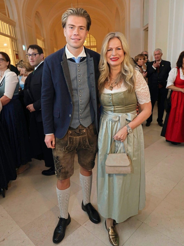 ORF-Star Claudia Reiterer kam mit ihrem Sohn Julian zum bunten Treiben.