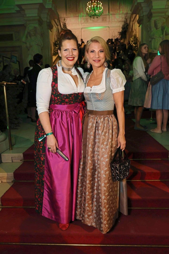 Berndorf-Intendantin Kristina Sprenger, die an diesem Abend als Weinpatin ebenso einen ...