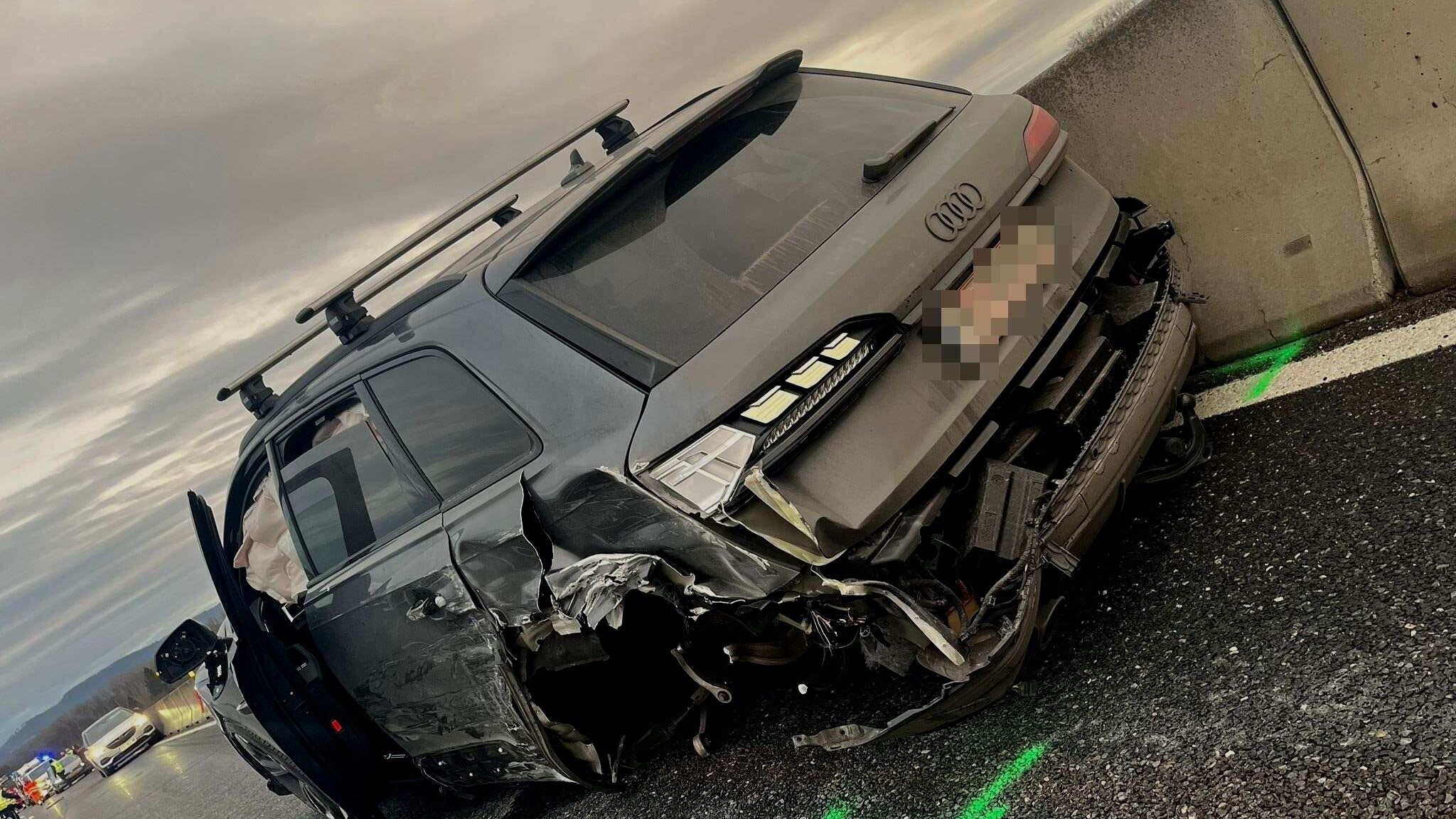 Five were taken to hospital - Wrong-way driver crashes into two cars ...