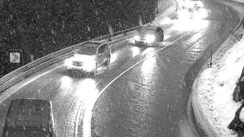 Schneefall am Fernpass. (Bild: Land Tirol Webcam)