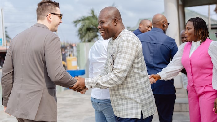 ... und Technopark-Chef Hannes Schreiner bei ihrer Ankunft in Ghana