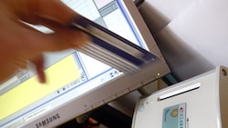 Österreichs Bundeskanzler Christian Stocker (ÖVP) hat am Freitag gesagt, dass Asylwerberinnen ...