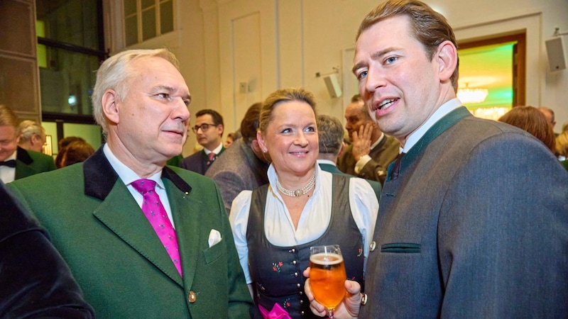 Former Chancellor Sebastian Kurz with FPÖ National Council President Walter Rosenkranz (Bild: APA-PictureDesk/Starpix / picturedesk.com)