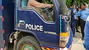 In Pakistan hat ein Vater seinen 21-jährigen Sohn getötet, weil ihm dessen Freundinnen und ...