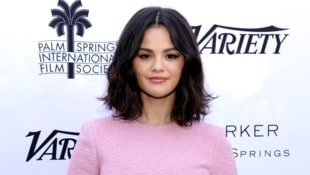 Selena Gomez ist zutiefst schockiert über die Migrationspolitik der neuen US-Regierung. (Bild: APA Österreich Bild/Getty Images via AFP/GETTY IMAGES/KEVIN WINTER)