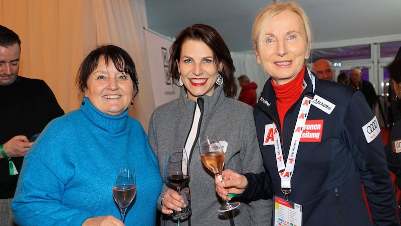 Manuela Khom, Karoline Edtstadler, Roswitha Stadlober (Bild: Jauschowetz Christian)