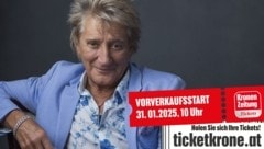 „One More Time“ ist das Motto der nächsten Tour, die den 80-jährigen Sir Rod Stewart auch nach Wien führt. (Bild: AFP/Invision)