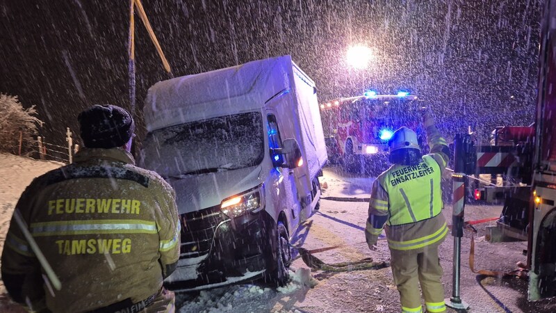 Feuerwehreinsatz im Schnee (Bild: FF Thomatal)