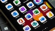 Ausgangspunkt der Untersuchung war eine Beschwerde des Konkurrenten Salesforce, dem die Messaging-App Slack gehört. (Bild: Tada Images - stock.adobe.com)