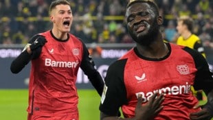 Patrik Schick (links) hat sich einen Seitenhieb gegen Victor Boniface nicht verkneifen können.  