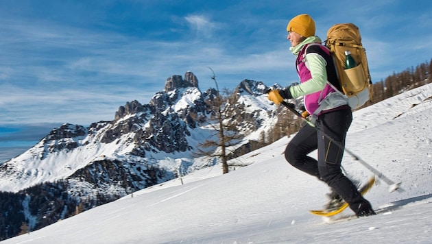 The fascination of snowshoeing is impossible to resist at this sight. (Bild: Weges)