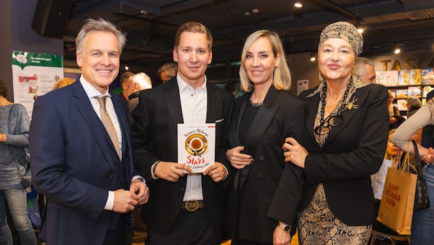 From the left: Tarek Leitner, Clemens Trischler, Nadja Bernhard and Andrea Buday (Bild: Monika Fellner)