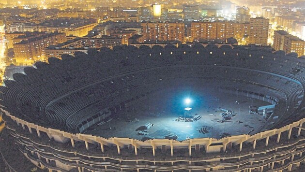 Die Bauarbeiten am Nou Mestalla werden nach 16 Jahren wieder aufgenommnen. (Bild: Picturedesk)