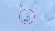 Einsatzkräfte vom Hubschrauber Alpin5 damals um Unfallort