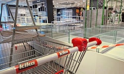 Teil der Verkäufsflächen waren am letzten Tag natürlich ausgeräumt.