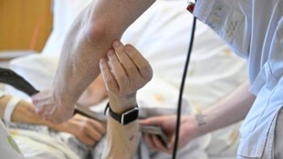 Seit Herbst 2023 gibt es in der Steiermark den Lehrberuf Pflegeassistenz (drei Jahre) und ...