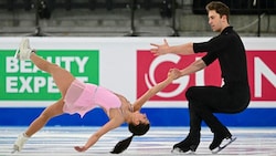 Sophia Schaller und Livio Mayr schafften den Einzug in die Kür. (Bild: AFP/AFP or licensors)