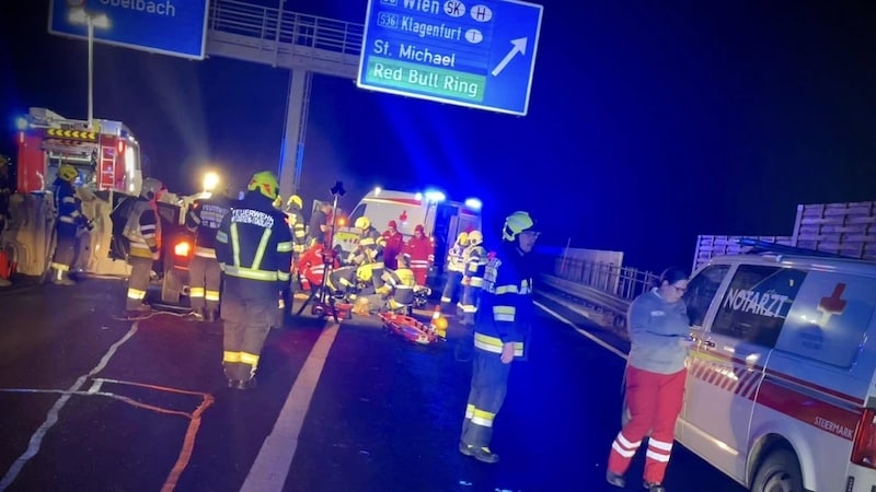 Großeinsatz der Einsatzkräfte. (Bild: FF Traboch)