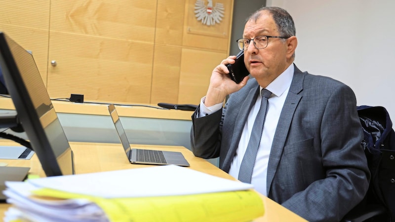 Benko-Anwalt Hermann Pfurtscheller am Donnerstag im Innsbrucker Landesgericht (Bild: Birbaumer Christof)