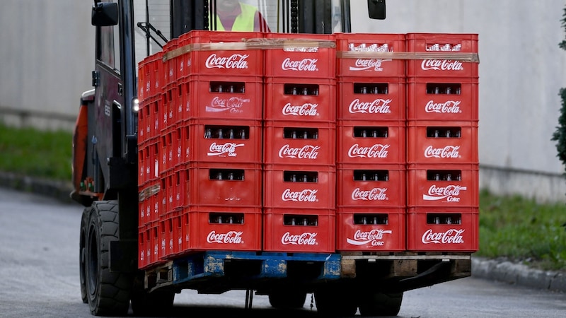 Auch zum Boykott von Coca-Cola wurde in Kroatien aufgerufen. (Bild: APA-PictureDesk/DENIS LOVROVIC / AFP / picturedesk.com)