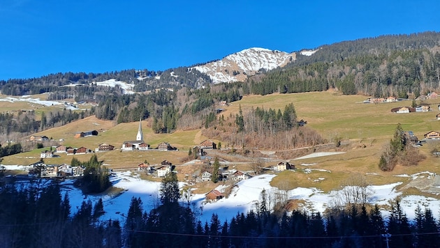 Blick zur Pfarrkirche in Sonntag. (Bild: Bergauer Rubina)