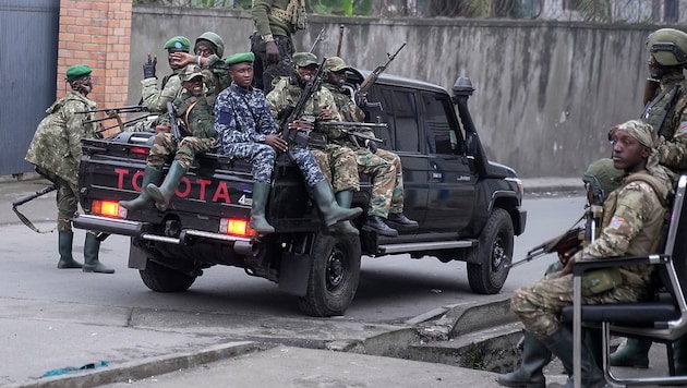 M23 rebels in the streets of Goma (Bild: AP)