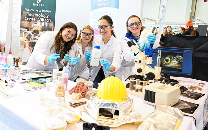 Die Chemielabor Technikerinnen arbeiten mit Freude und Genauigkeit bei Imerys