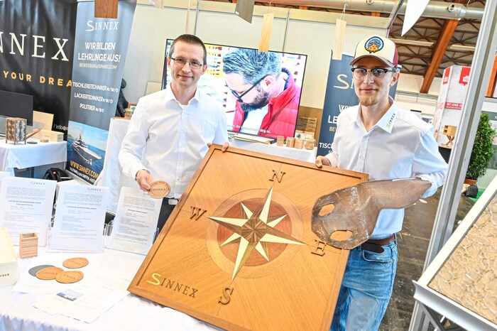 Bei Sinnex gibt es gleich drei Lehrberufe zu erlernen: Tischler, Polsterer und Lackiertechniker.