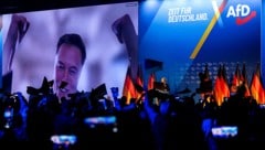 Elon Musk war beim Wahlkampfauftakt der AfD per Videokonferenz zugeschaltet. (Bild: AFP)