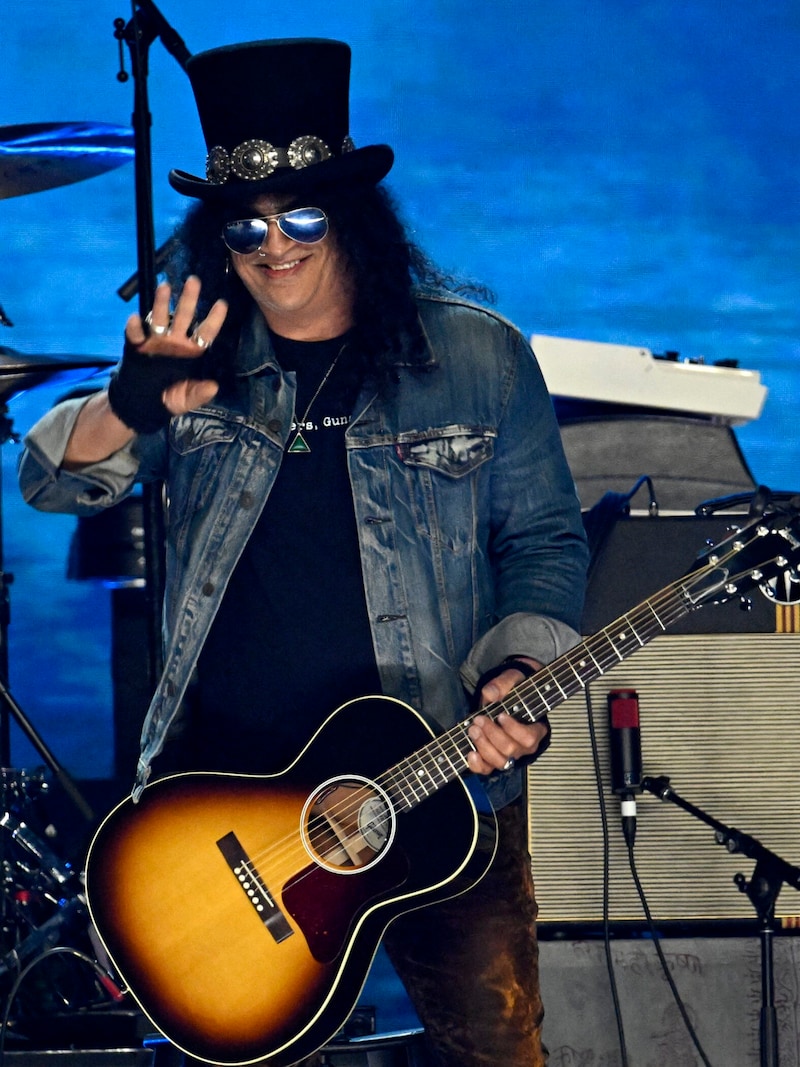 Slash performte mit den The Black Crowes. (Bild: APA/Getty Images via AFP/GETTY IMAGES/Scott Dudelson)