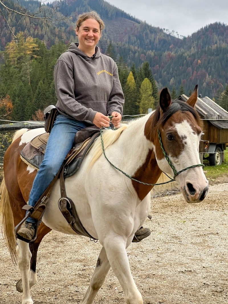 Regina Gehrer is her trainer. (Bild: ORF)