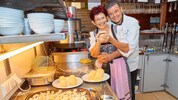 Mit seiner geliebten Mutter Getrude (sie starb 2021) übernahm Andi Wojta seinerzeit den ...