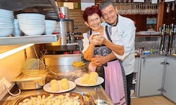 Mit seiner geliebten Mutter Getrude (sie starb 2021) übernahm Andi Wojta seinerzeit den ...