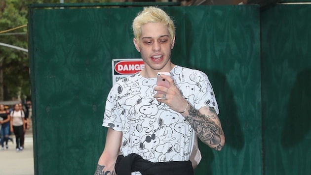 Pete Davidson only keeps two of his 200 tattoos! (Bild: Photo Press Service/www.PPS.at)