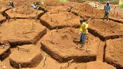 Bau des Nachbarschaftshauses in Kigali (Ruanda)