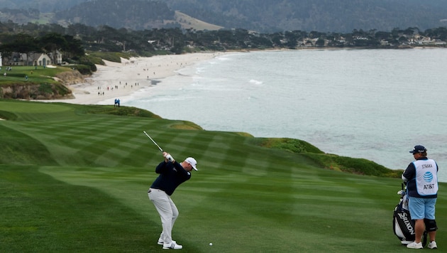 Sepp Straka führt zur Halbzeit in Pebble Beach mit drei Schlägen Vorsprung. (Bild: AFP)