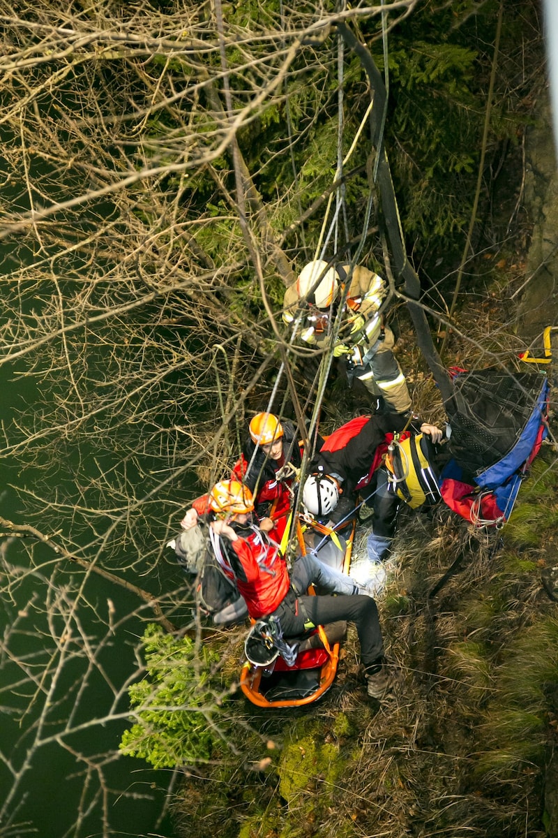 Die Rettungskräfte hatte alle Hände voll zu tun. (Bild: Mathis Fotografie)