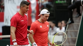 Lucas Miedler (rechts) besiegte seinen ehemaligen Partner Alexander Erler.