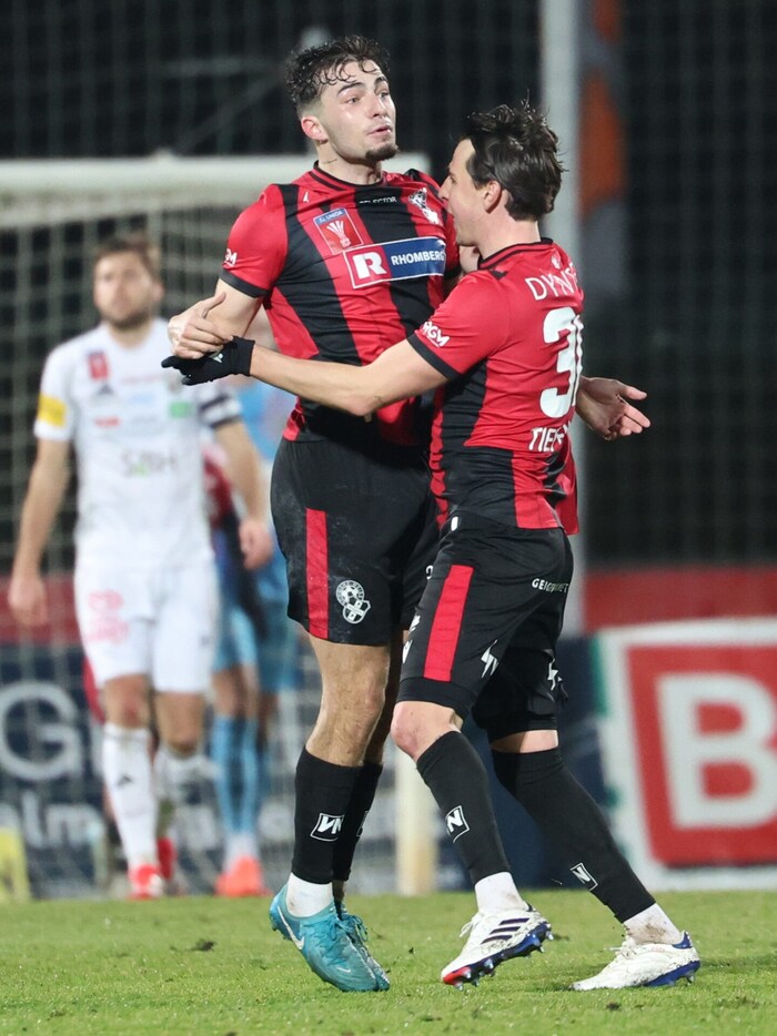 Anteo Fetahu (li.) traf per direktem Freistoß zum 1:2.