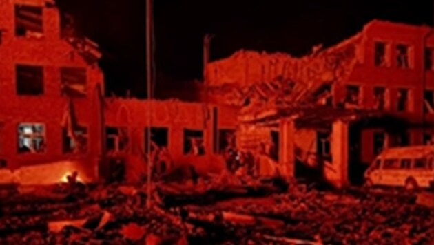 Den Angaben nach konnten viele der dort untergebrachten Menschen nicht selbstständig gehen.