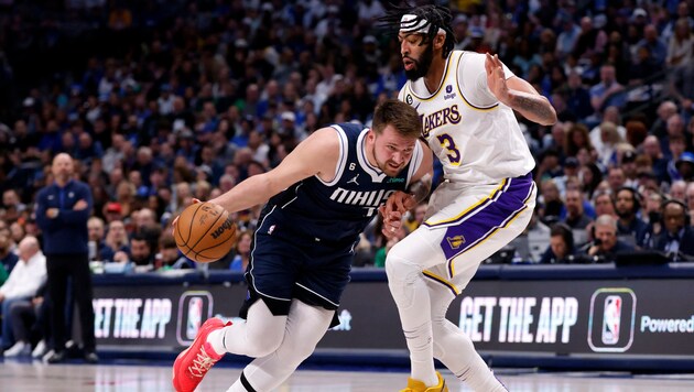 Will Luka Doncic (l.) and Anthony Davis (r.) swap teams soon? (Bild: AFP/APA/Getty Images via AFP/GETTY IMAGES/Ron Jenkins)