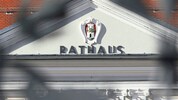 Rauchende Köpfe im Klagenfurter Rathaus