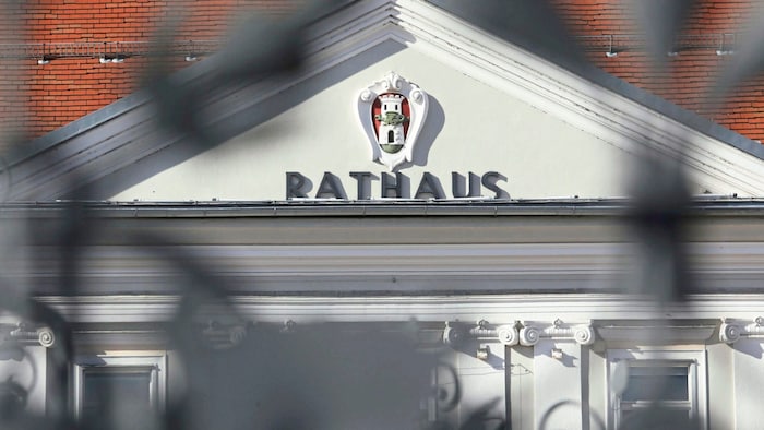 Behörden sollen analoge Antragsmöglichkeiten bieten.