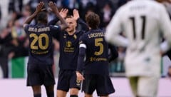 Jubel bei den Juve-Kickern (Bild: ASSOCIATED PRESS)