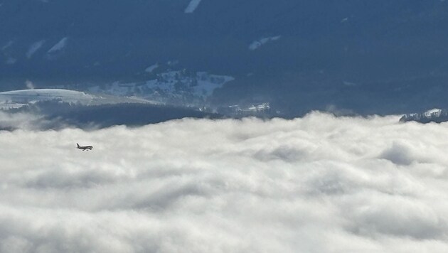 The dense fog over Innsbruck thwarted the plans of many pilots. (Bild: Gassler Markus)